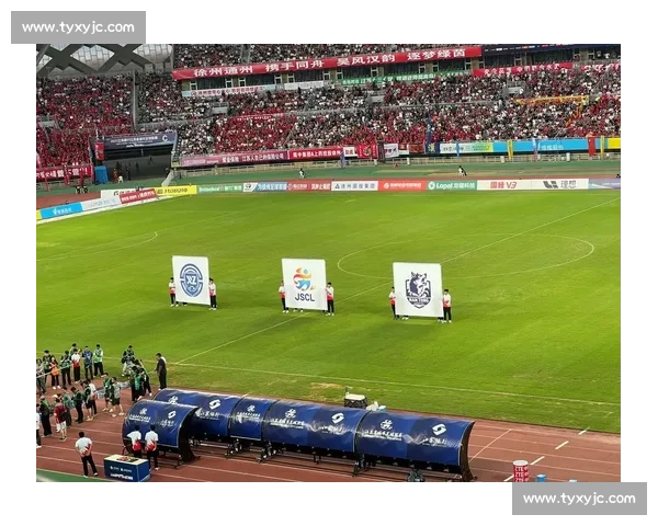 苏超赛场燃师情 南京校园足球传帮带育新苗